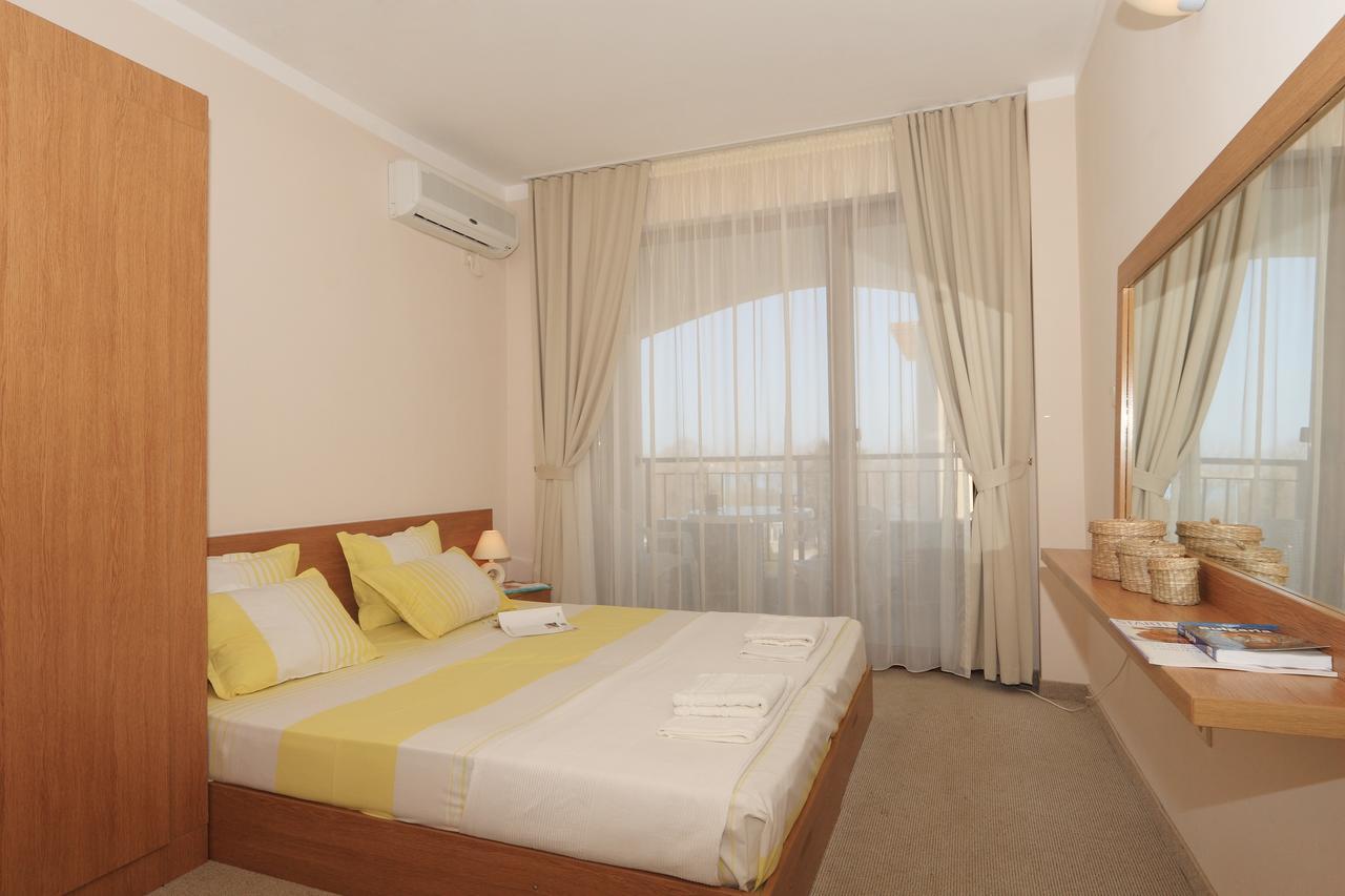 Bay Apartments Sozopol Exterior photo